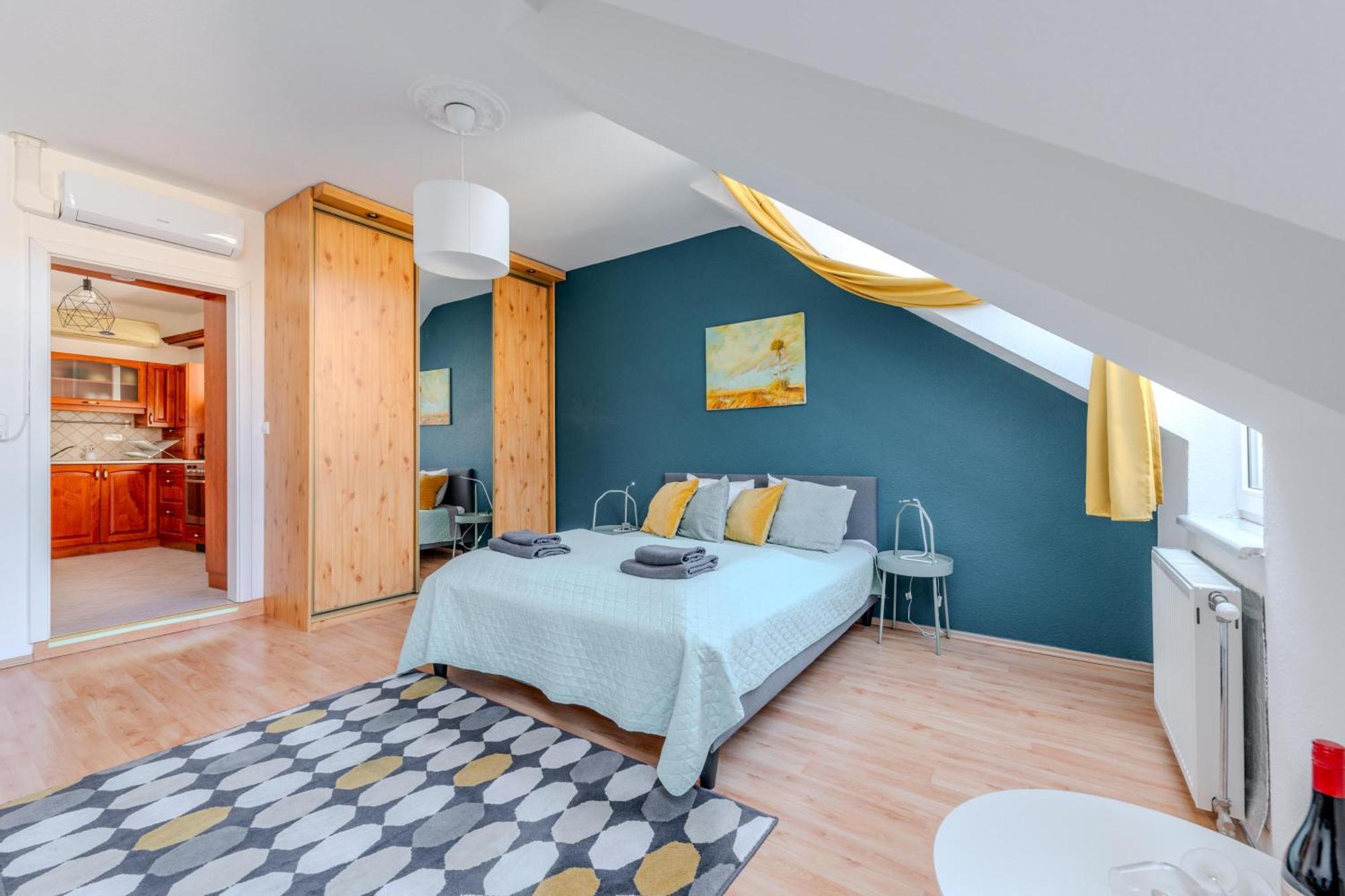 Cozy Flat In The Heart Of Buda Budapest Eksteriør bilde